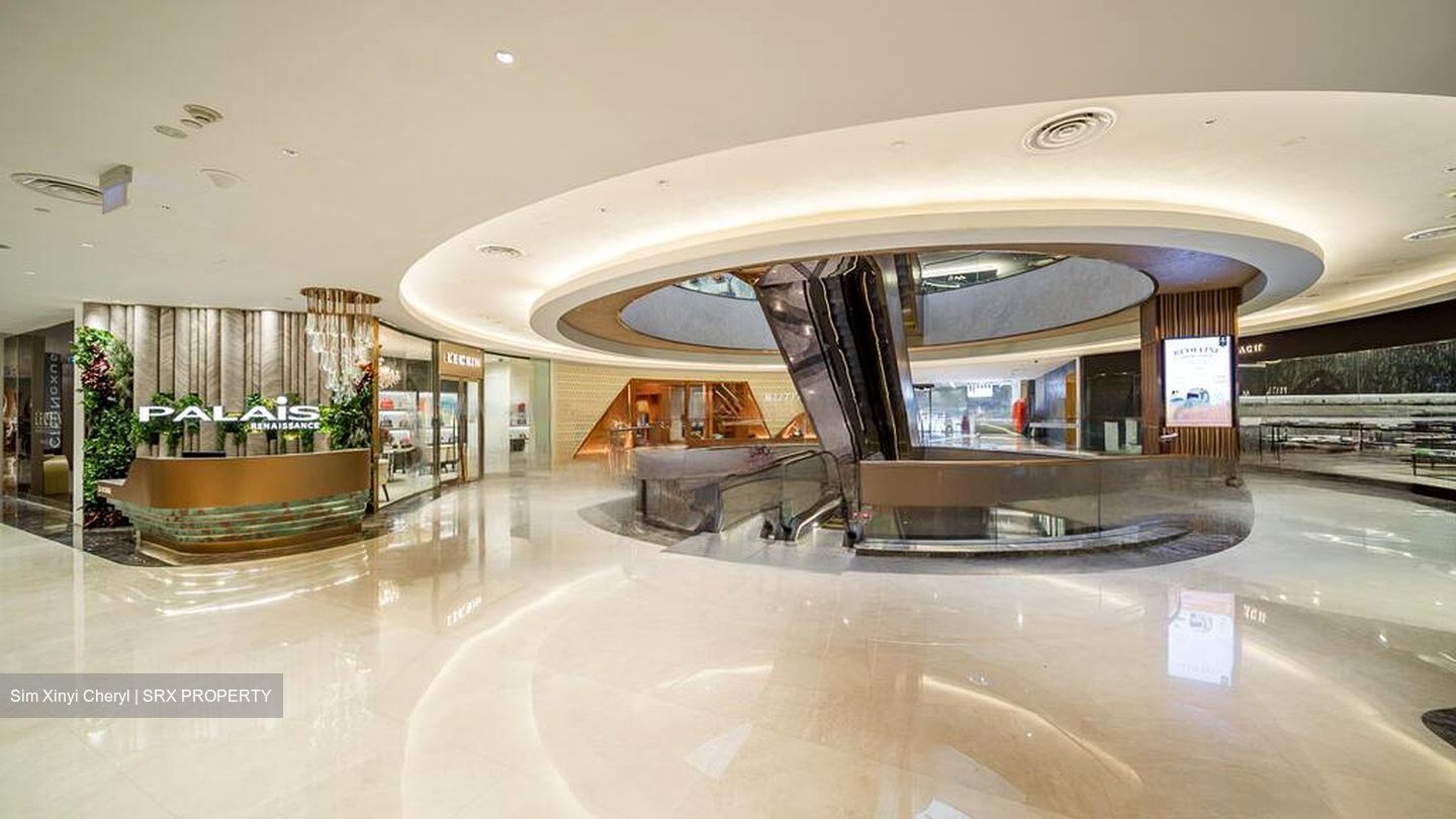 Palais Renaissance (D9), Retail #478842371